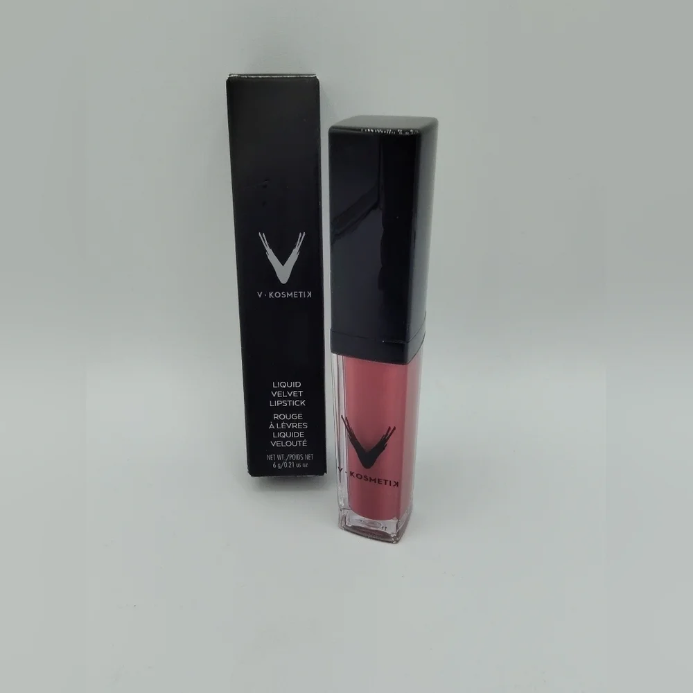 V Kosmetik Liquid Velvet Lipstick Bubbly Pink Nude Longwear Full Size NIB